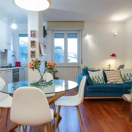 Apartmán I Host - Cermenate 9 *